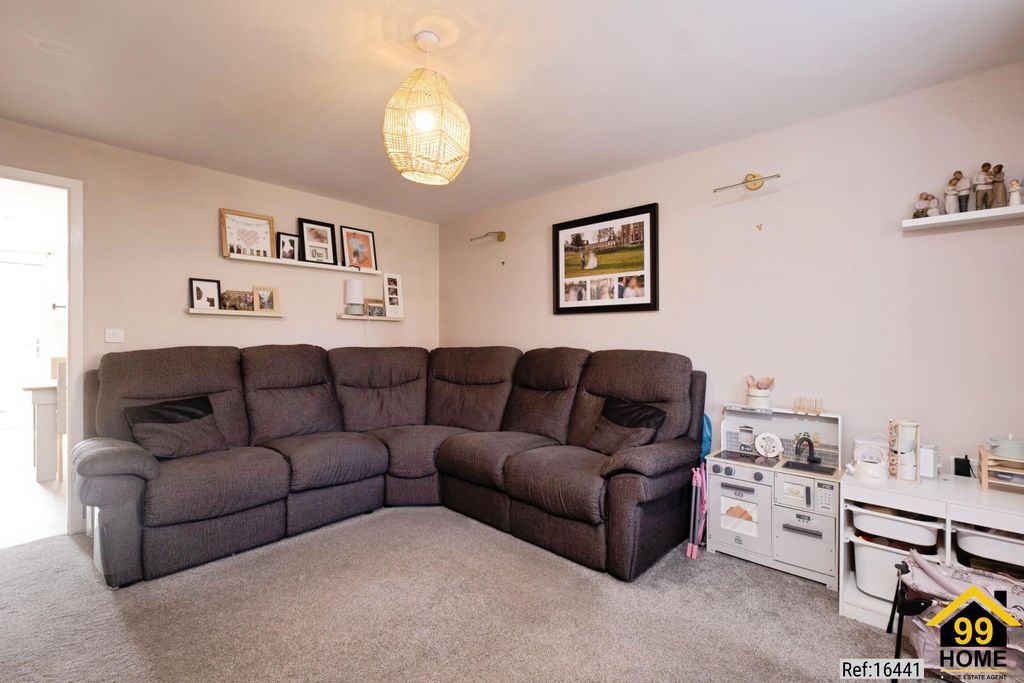 Property photo 3 of 20 Photo 2