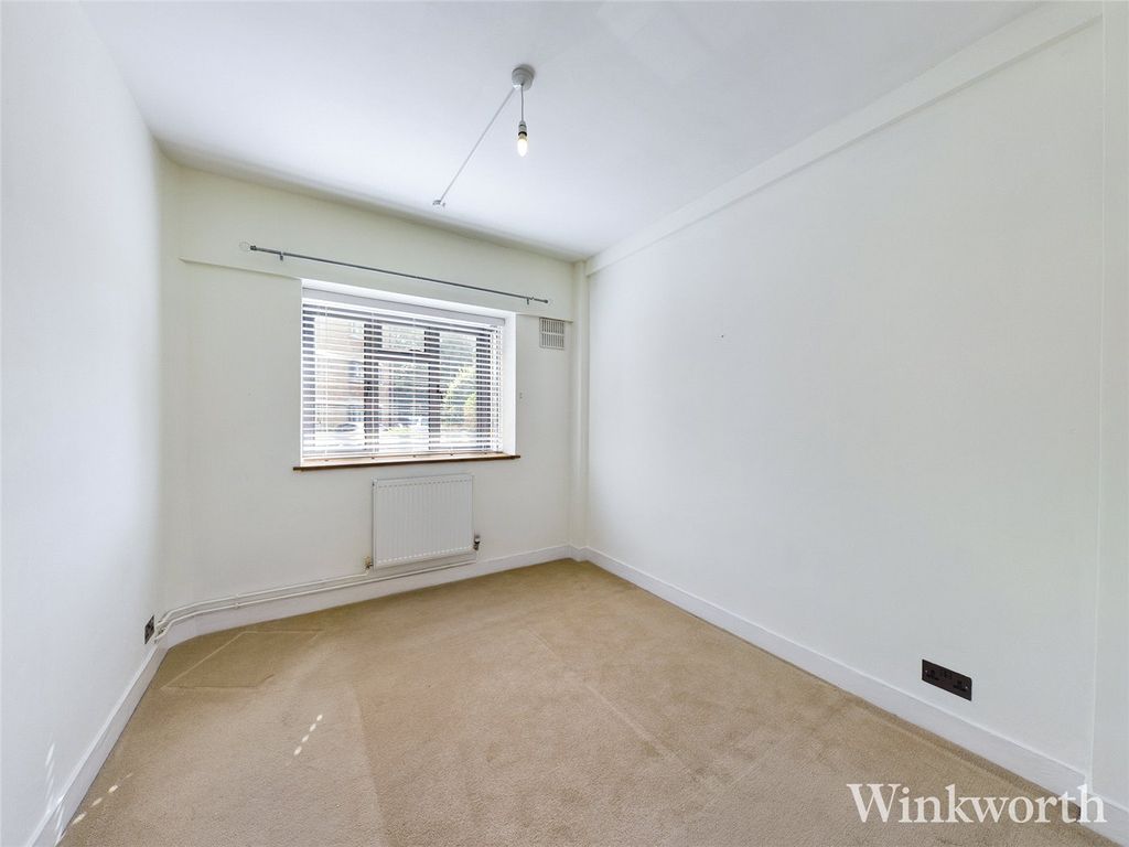 Property photo 3 of 11 Picture No. 02