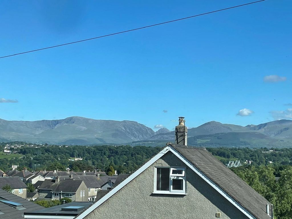 Property photo 2 of 22 Picture No. 36