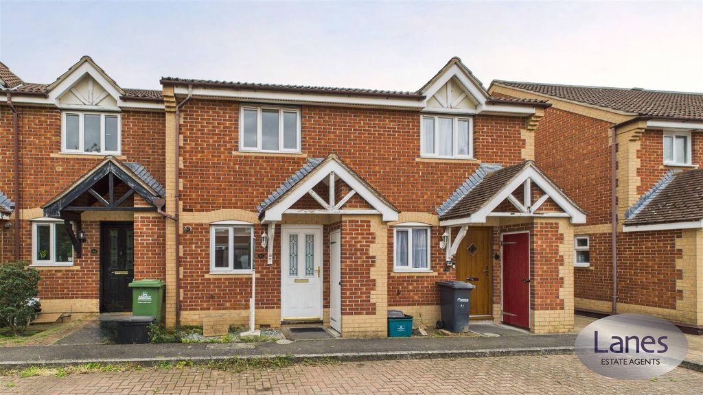 Property photo 1 of 11 Cam05136G0-Pr0142-Still015.Jpg