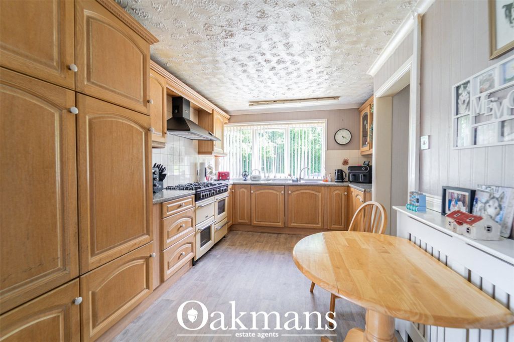Property photo 2 of 21 Picture No. 10