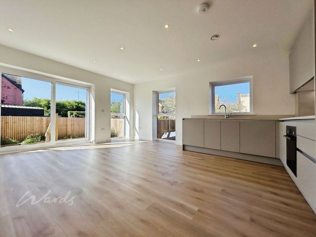 Property photo 2 of 9 Lounge