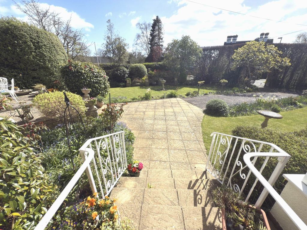 Property photo 3 of 24