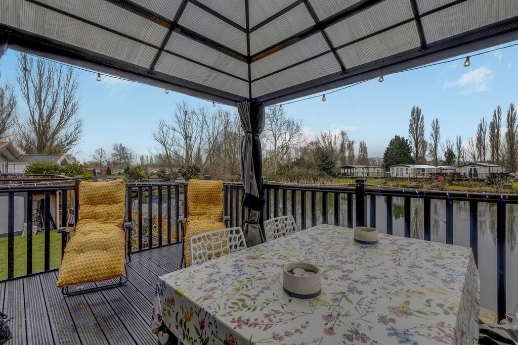 Property photo 1 of 20 Pbox-Img.Jpg