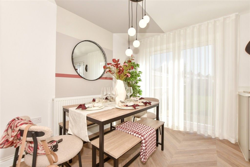 Property photo 2 of 13 Dining Area