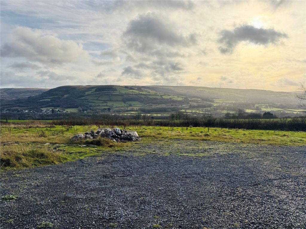 Property photo 3 of 6 Picture No. 01