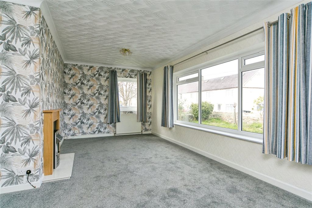 Property photo 2 of 14 Picture No. 10