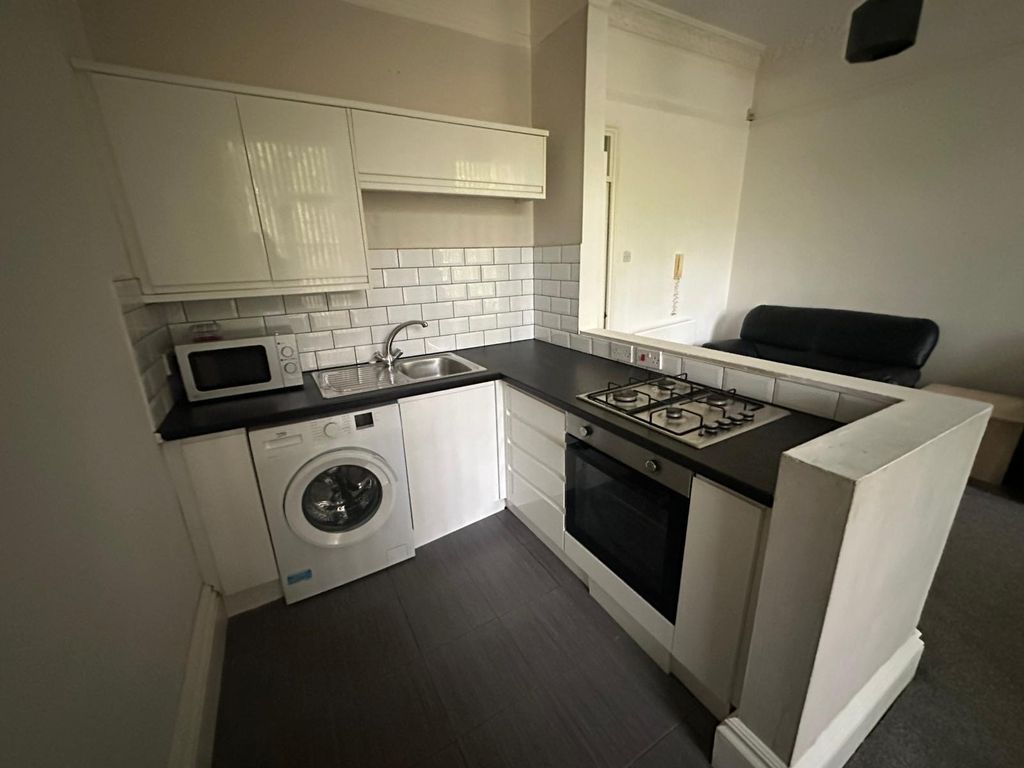 Property photo 1 of 4