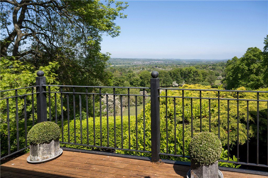 Property photo 3 of 28 Balcony