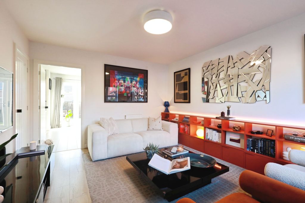 Property photo 2 of 18 Living Room