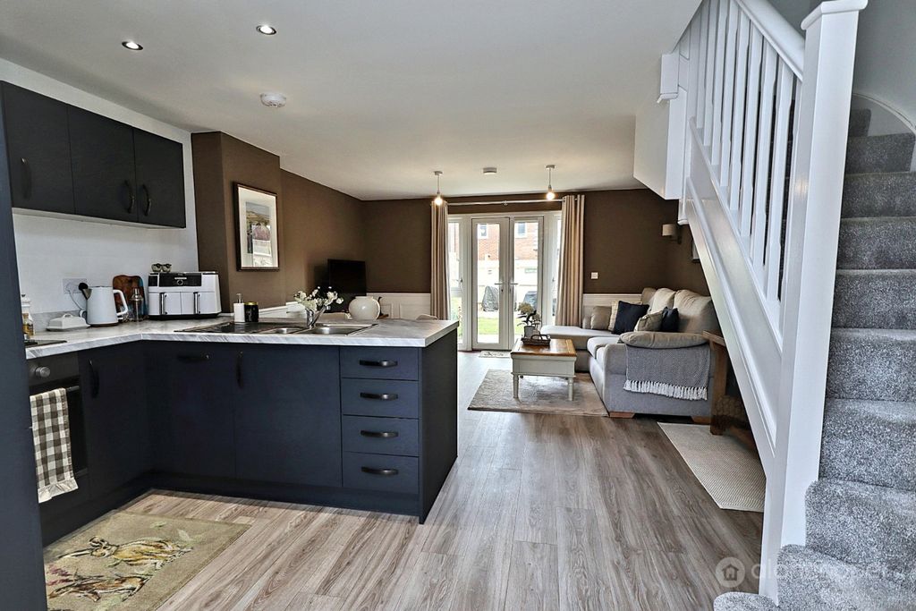 Property photo 2 of 23 5347102