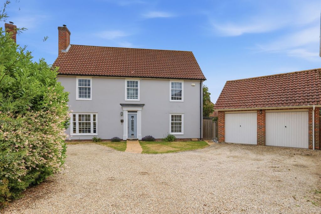 Property photo 1 of 34