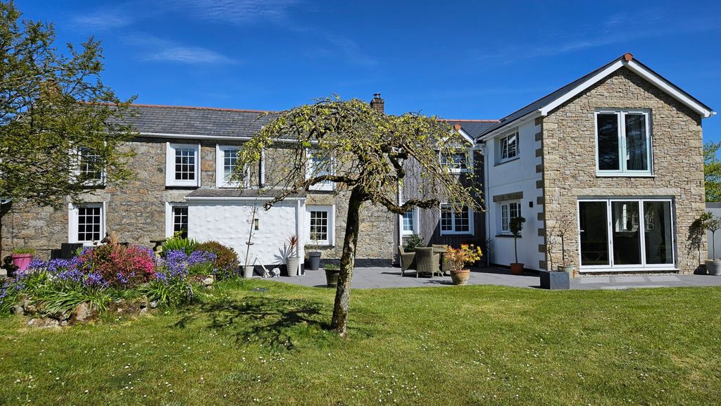 Property photo 1 of 31
