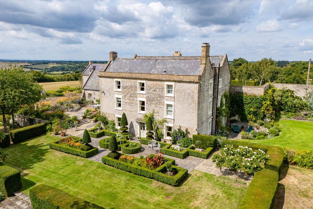 Property photo 1 of 36 Image