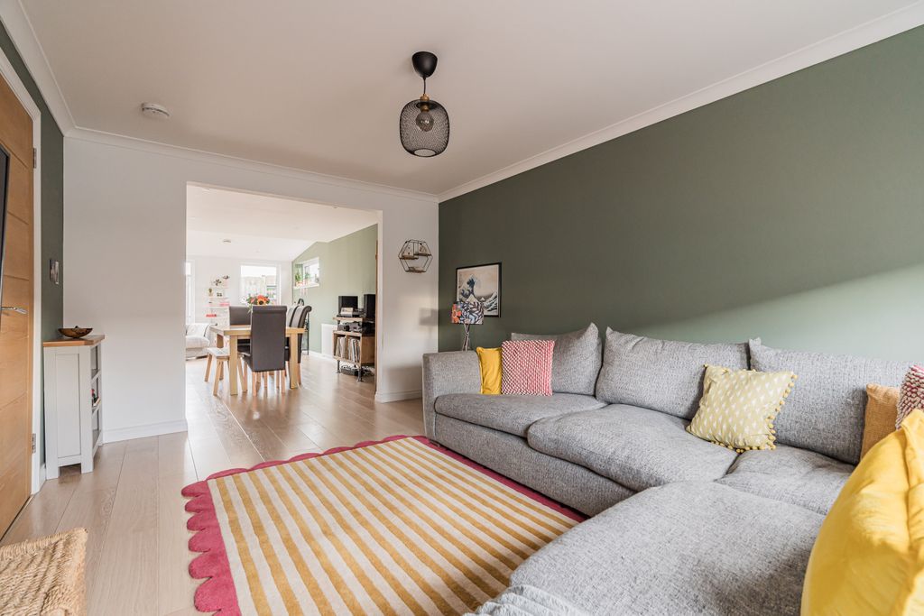 Property photo 3 of 28 Property Image 3