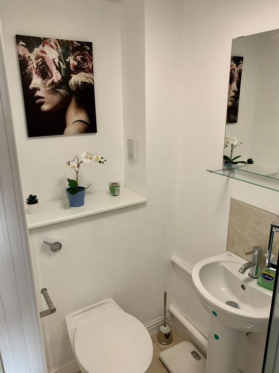 Property photo 2 of 5
