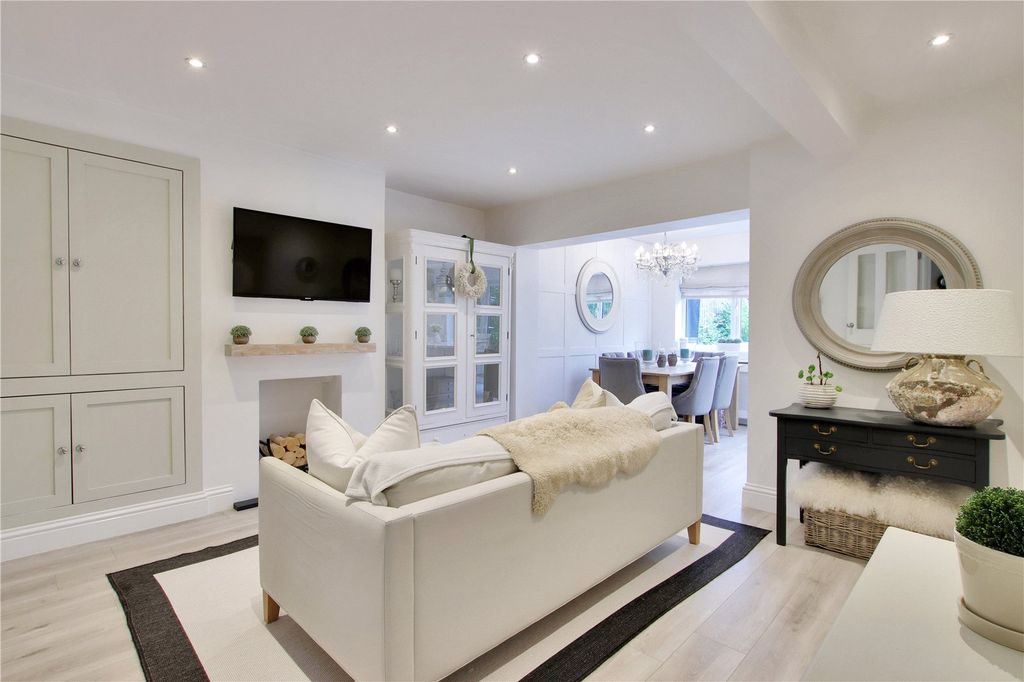 Property photo 3 of 16 Family Room