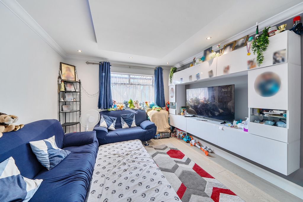 Property photo 2 of 16 1481208-20-6A3E3F...