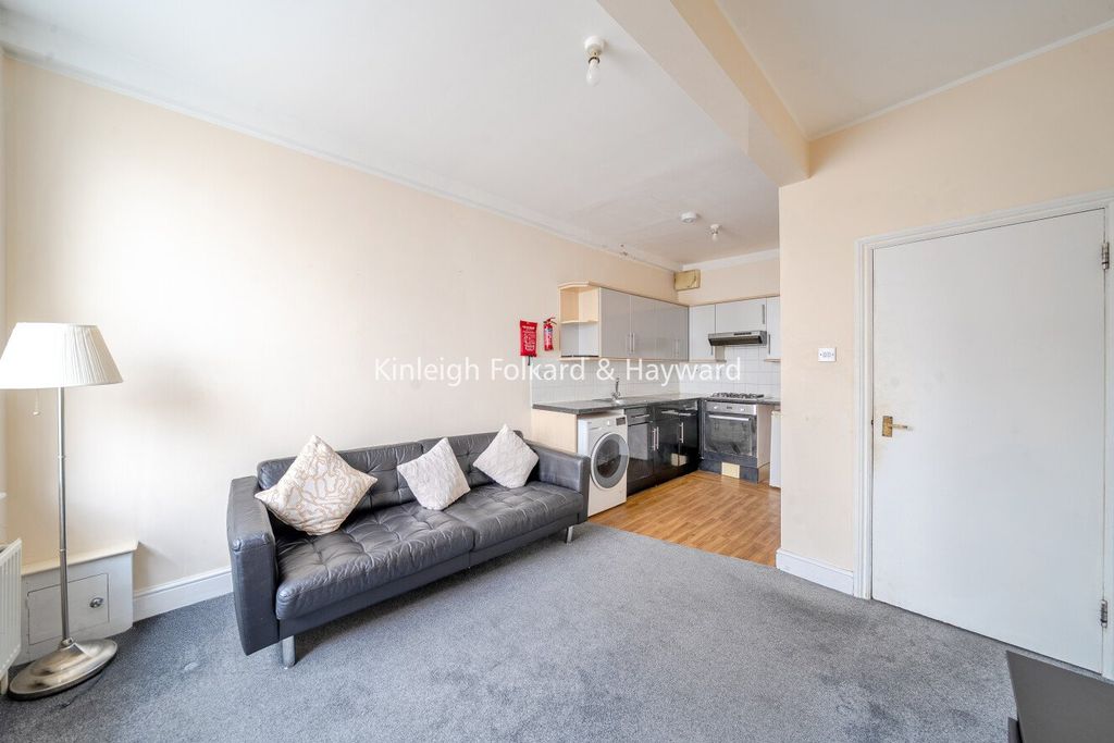 Property photo 3 of 10 Picture No. 04