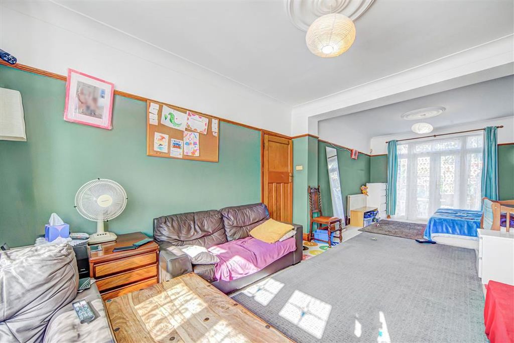 Property photo 2 of 7