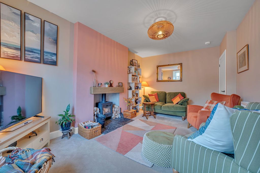 Property photo 3 of 14