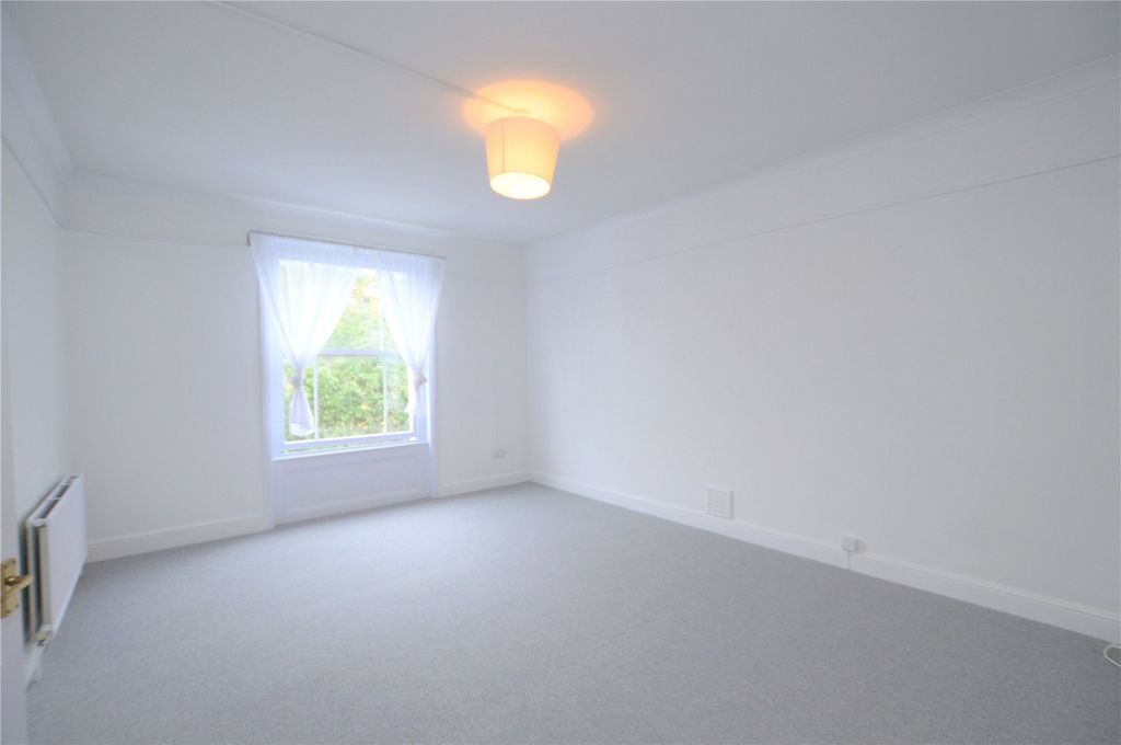 Property photo 3 of 7 Picture No. 06
