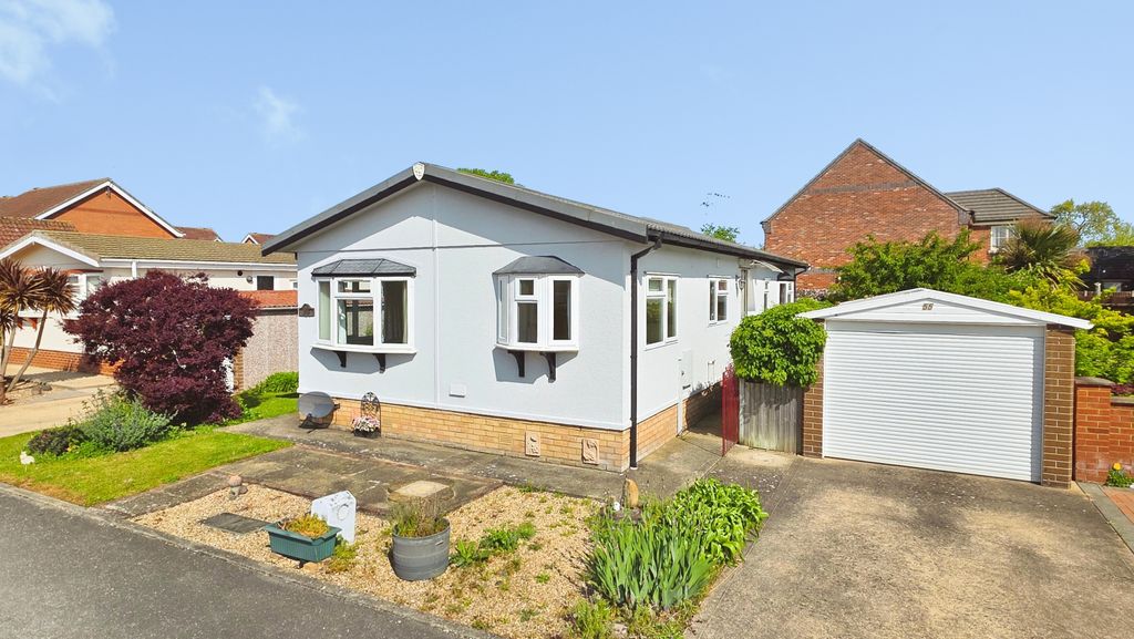 Property photo 1 of 16