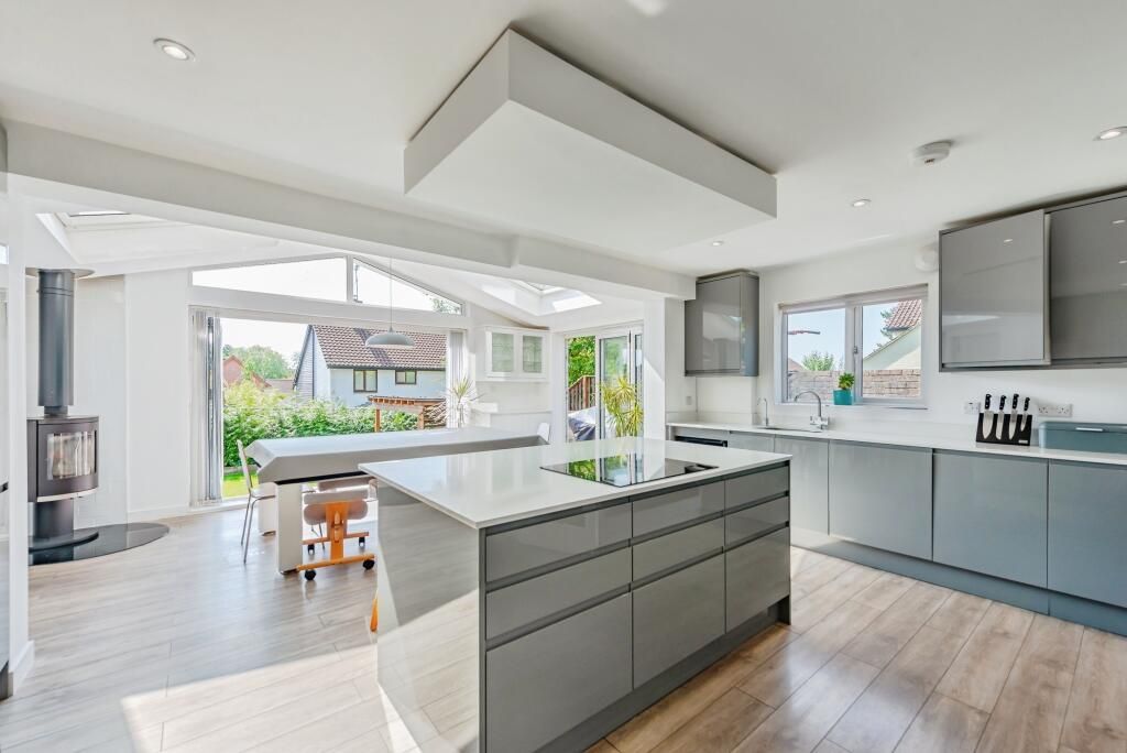 Property photo 2 of 19