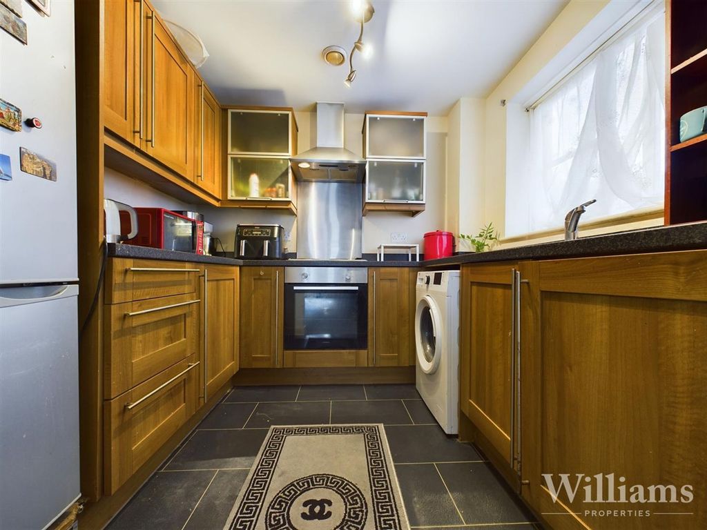 Property photo 2 of 9 Cam02962G0-Pr0164-Still013.Jpg