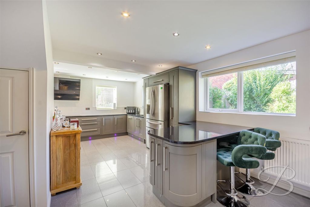 Property photo 3 of 36 Ccltd-11.Jpg