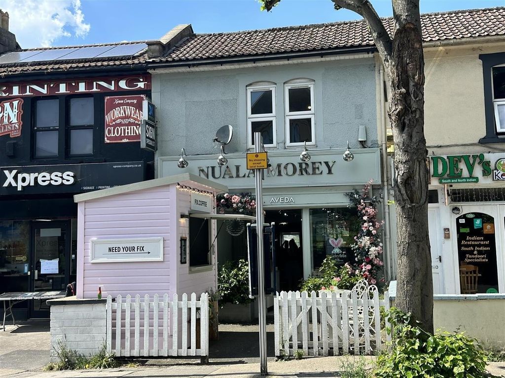 Property photo 1 of 7 Charming Local Shops In A Vibrant Neighborhood...