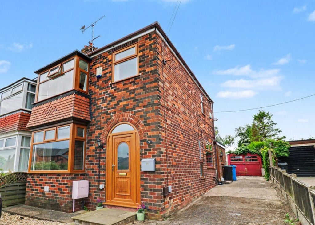 Property photo 1 of 1