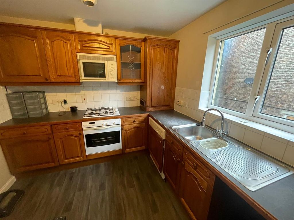 Property photo 2 of 8 856Dd0E1-2087-4E6B-Bf9F-825c27Ab16Fb.Jpg