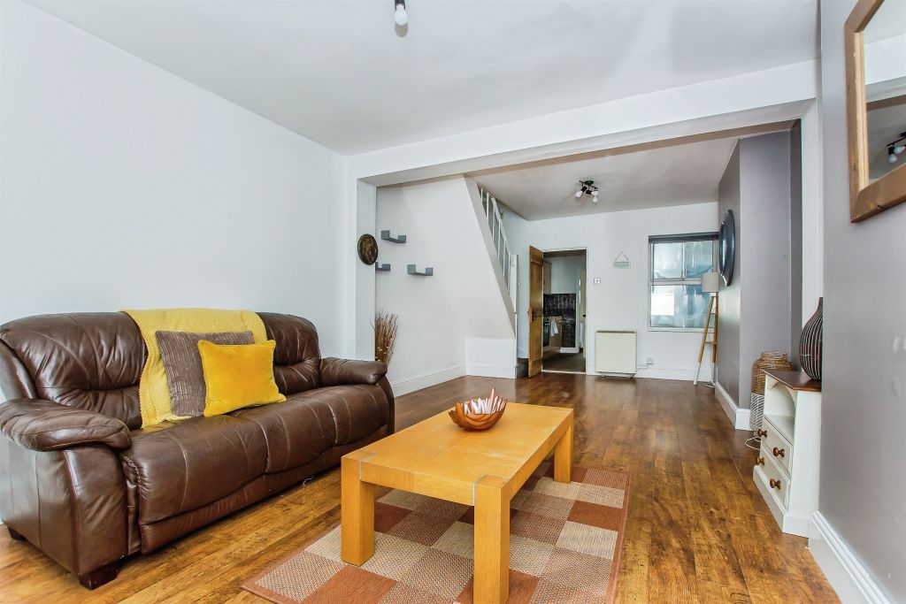 Property photo 3 of 17