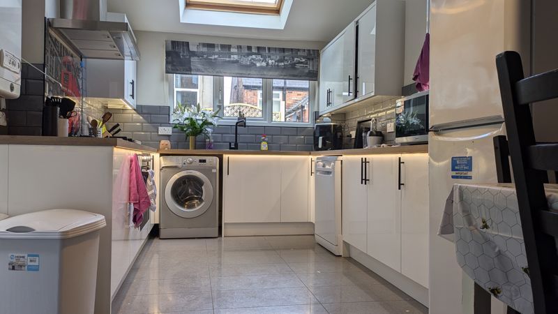 Property photo 1 of 11 Photo 10