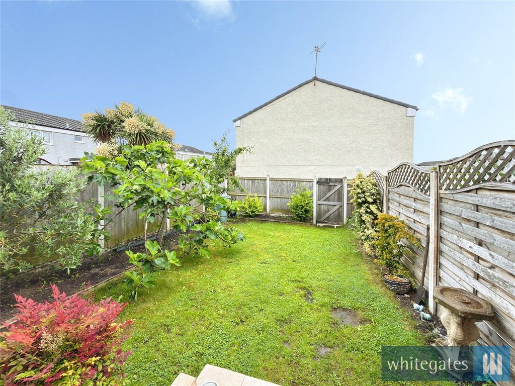 Property photo 2 of 17 Picture No. 16
