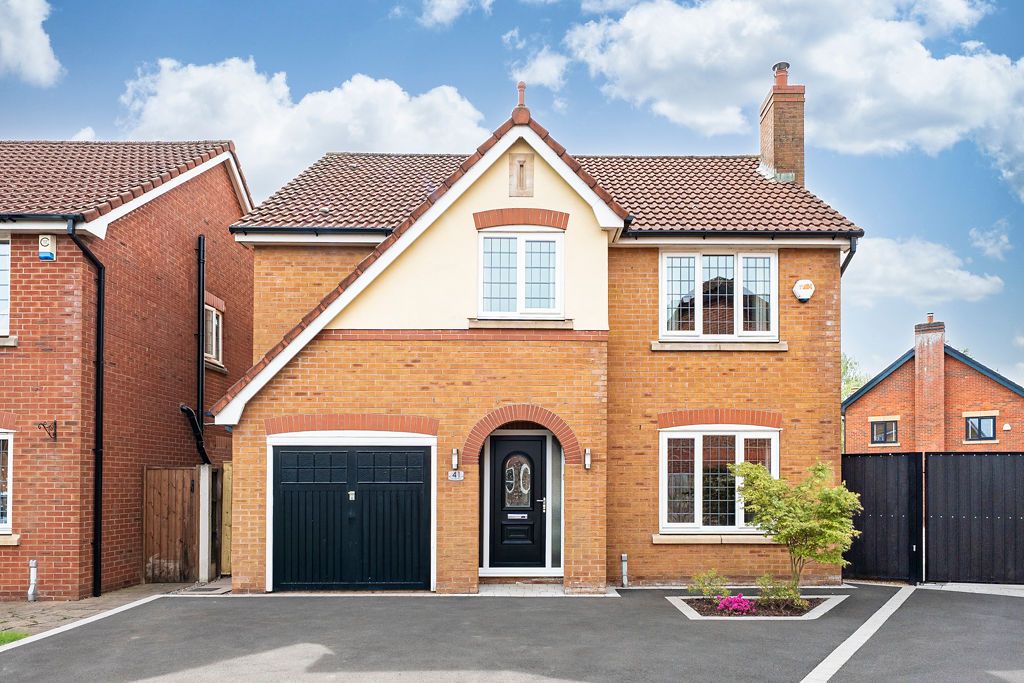 Property photo 1 of 41 41 Glossop Way
