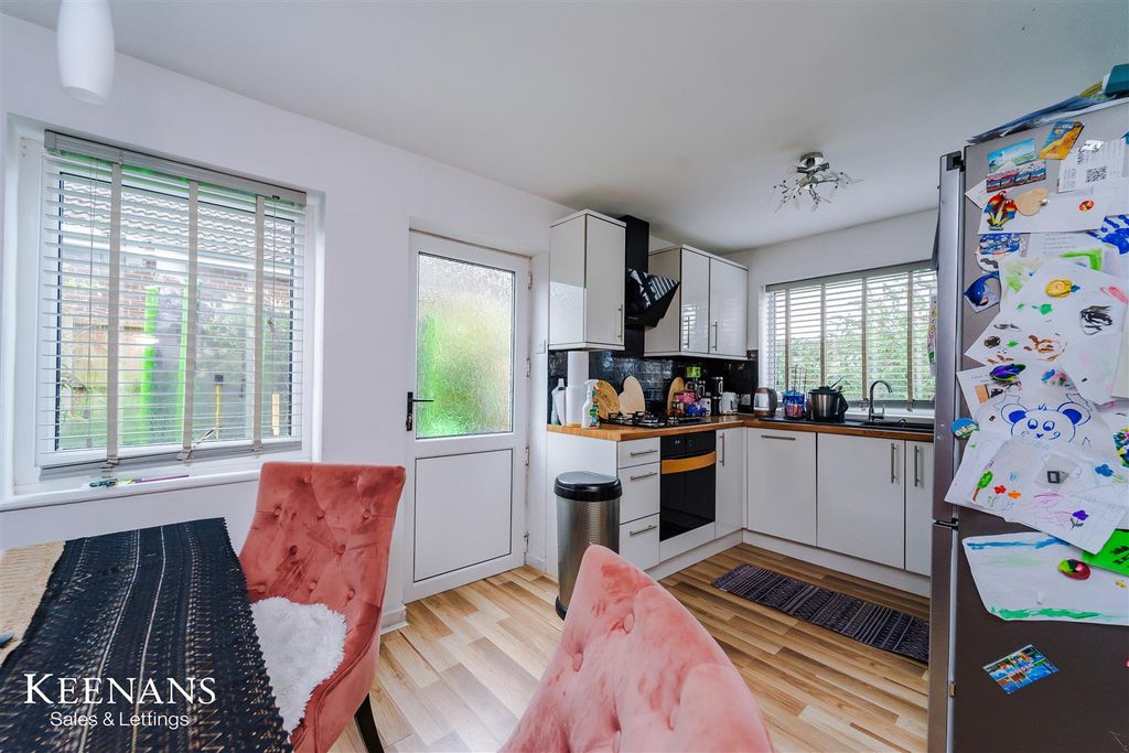 Property photo 2 of 19 11.Jpg