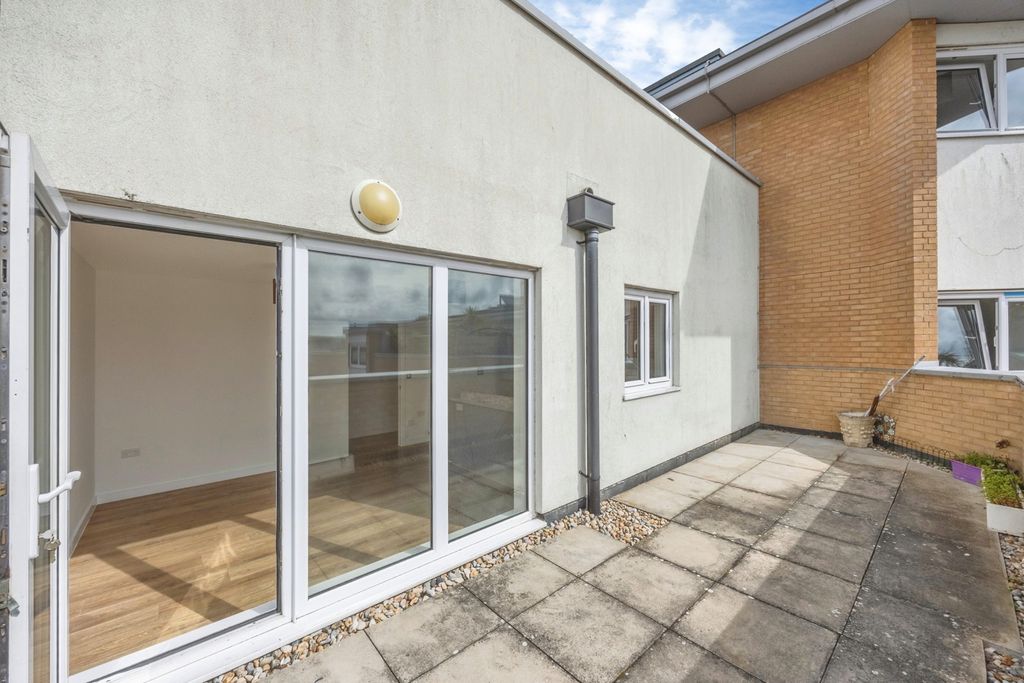 Property photo 2 of 14 Pbox-Img.Jpg