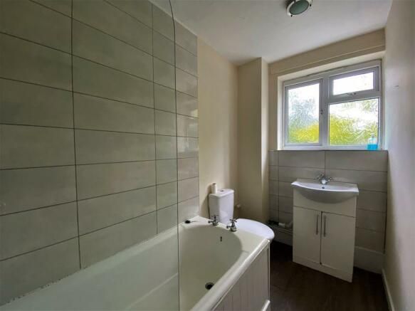 Property photo 2 of 4