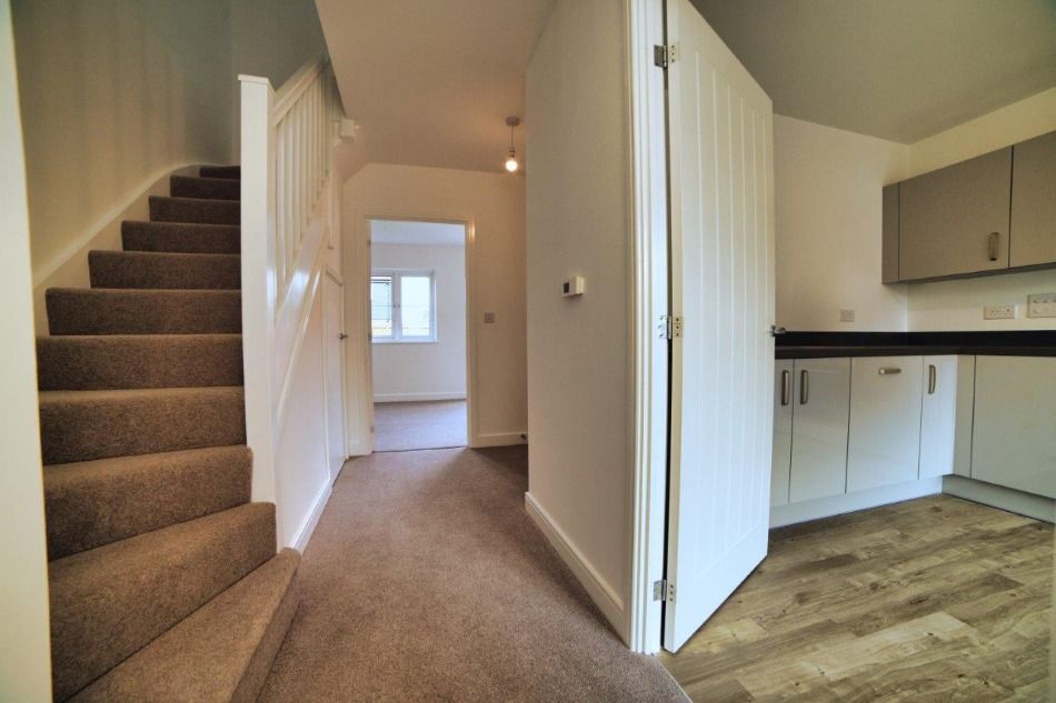 Property photo 3 of 24