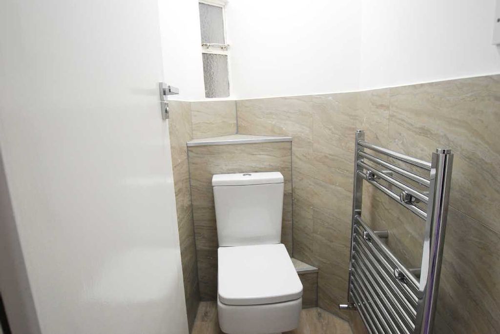 Property photo 2 of 17 Photo 1