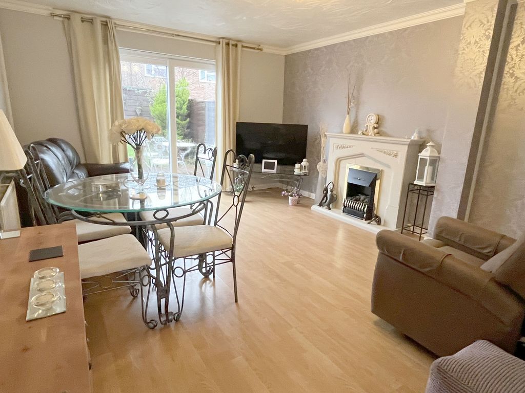 Property photo 2 of 9 Gallery