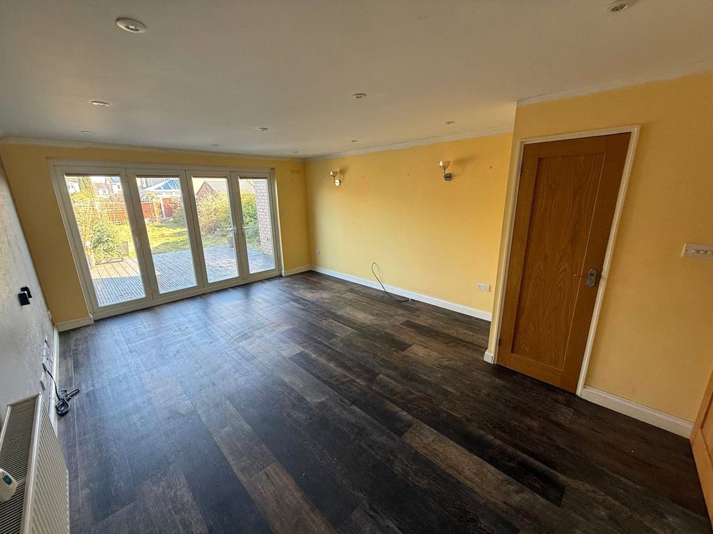 Property photo 3 of 18 Picture No. 22