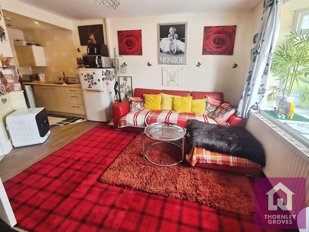 Property photo 2 of 13 Picture No. 18