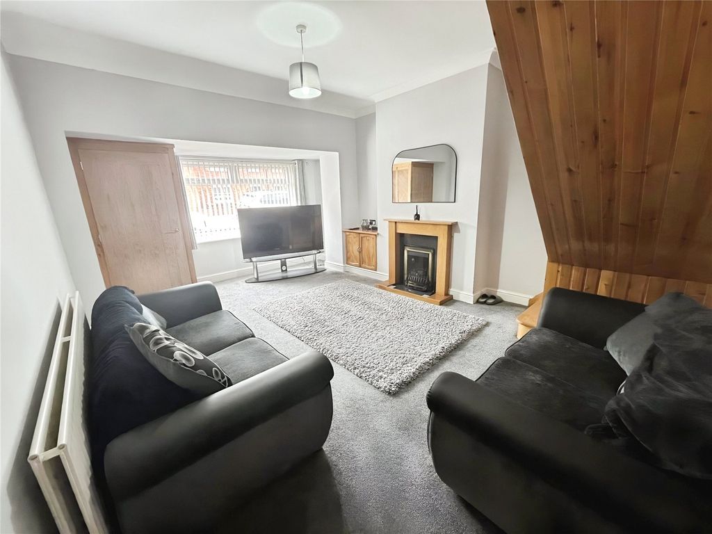 Property photo 2 of 10 Living Room
