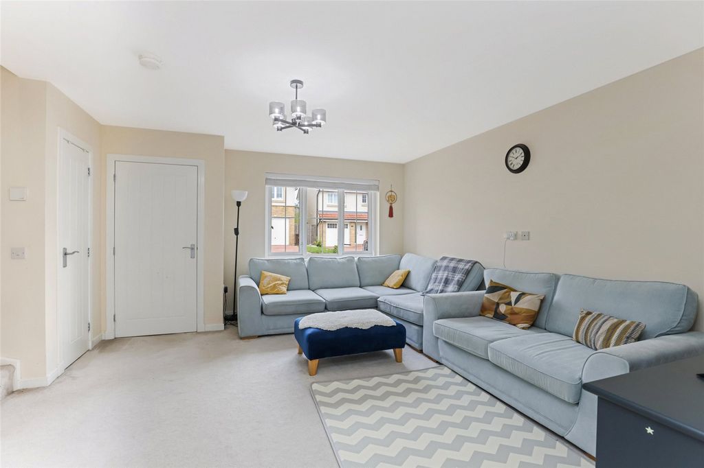 Property photo 3 of 21 Picture No. 03