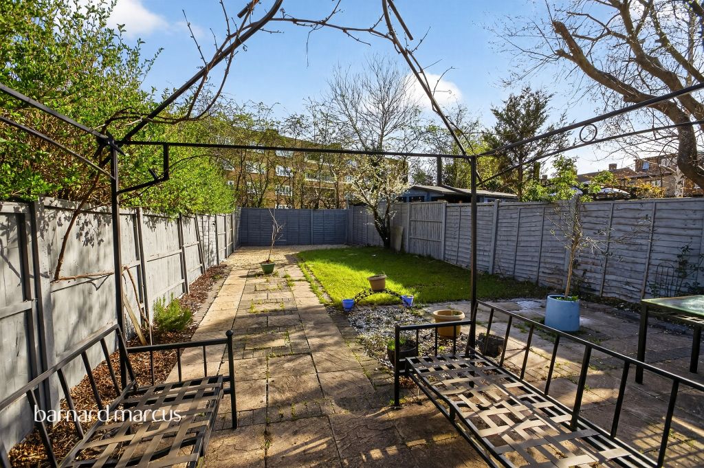 Property photo 2 of 9