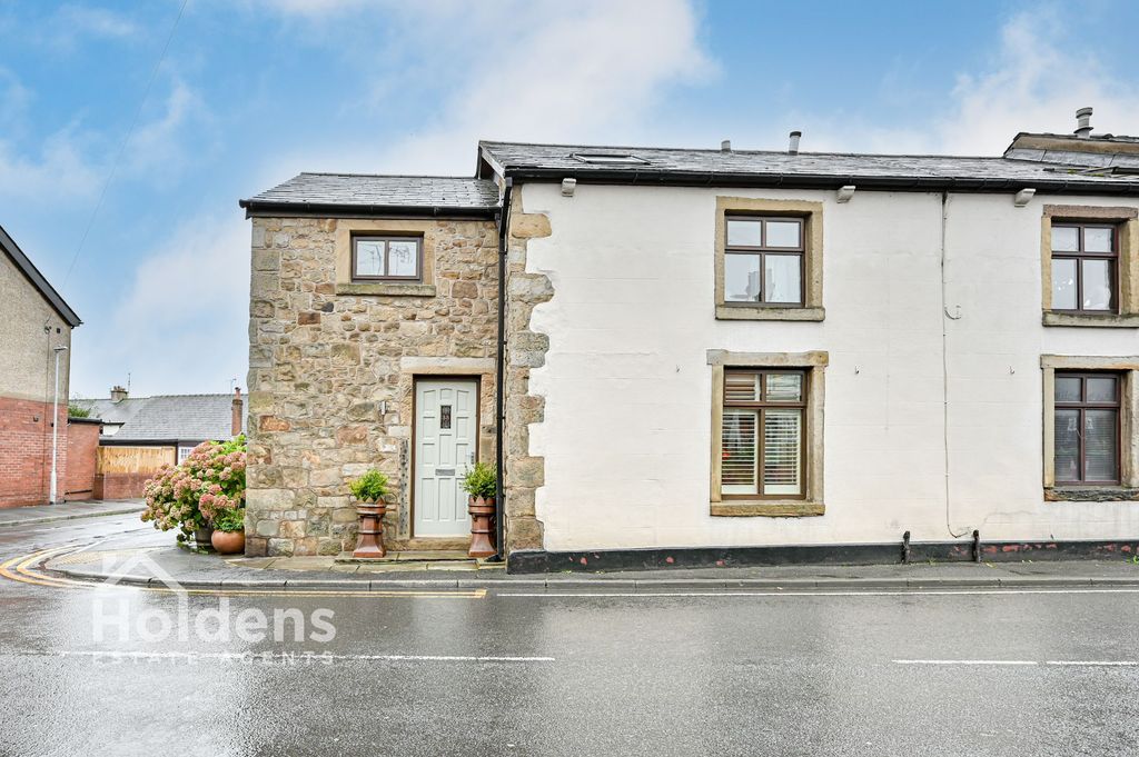 Property photo 1 of 23