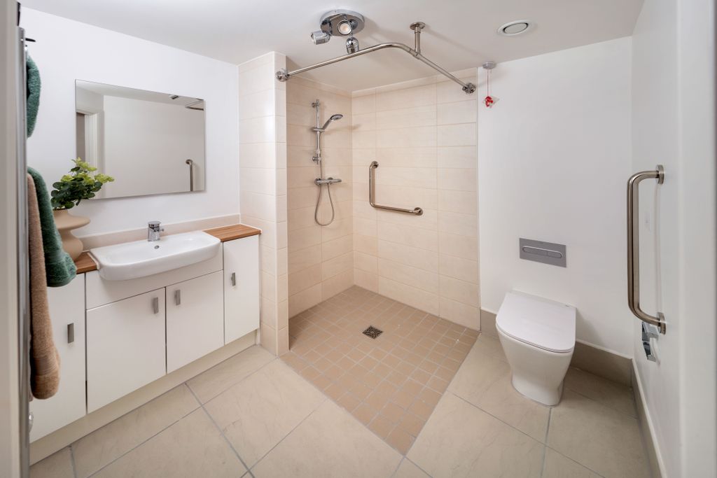 Property photo 2 of 9